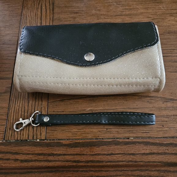 Femme Fatale Customs Clutch Wallet - Picture 1 of 5